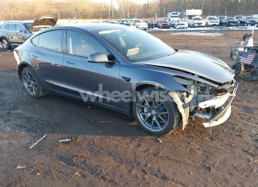 2022 Tesla Model 3 LONG RANGE DUAL MOTOR ALL-WHEEL DRIVE (VIN 5YJ3E1EB9NF176410) main photo