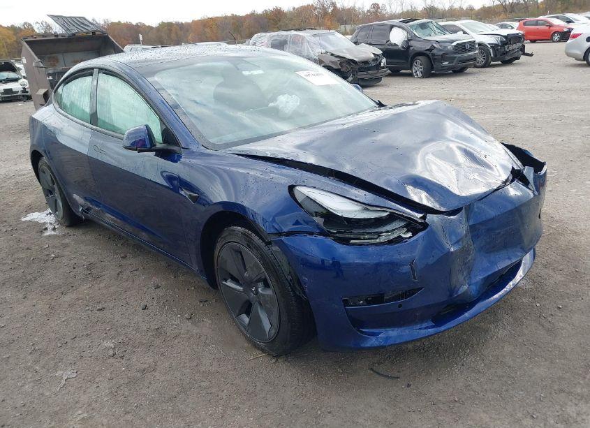 2022 Tesla Model 3 LONG RANGE DUAL MOTOR ALL-WHEEL DRIVE (VIN 5YJ3E1EB9NF265572) main photo