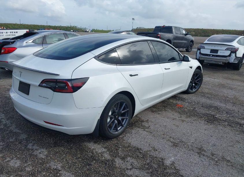 Photo 4 of 2022 Tesla Model 3 LONG RANGE DUAL MOTOR ALL-WHEEL DRIVE (VIN 5YJ3E1EB9NF310011)