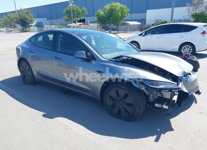 2025 Tesla Model 3 LONG RANGE ALL-WHEEL DRIVE (VIN 5YJ3E1EB9SF873801) main photo