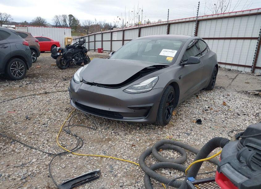 Photo 2 of 2018 Tesla Model 3 LONG RANGE/PERFORMANCE (VIN 5YJ3E1EBXJF067979)