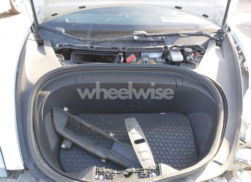 Photo 10 of 2018 Tesla Model 3 LONG RANGE/PERFORMANCE (VIN 5YJ3E1EBXJF072728)