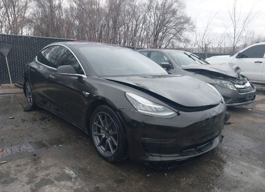 2018 Tesla Model 3 LONG RANGE/PERFORMANCE (VIN 5YJ3E1EBXJF127906) main photo