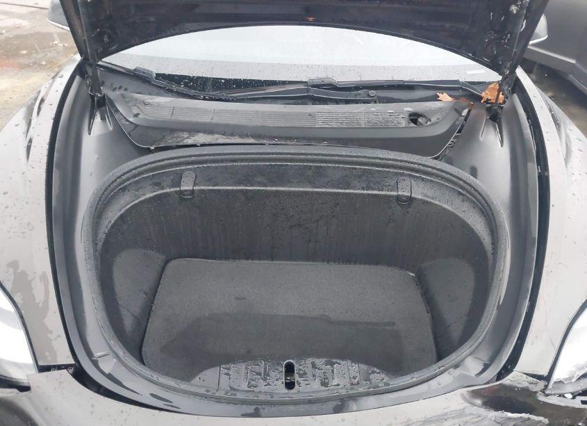 Photo 10 of 2018 Tesla Model 3 LONG RANGE/PERFORMANCE (VIN 5YJ3E1EBXJF127906)