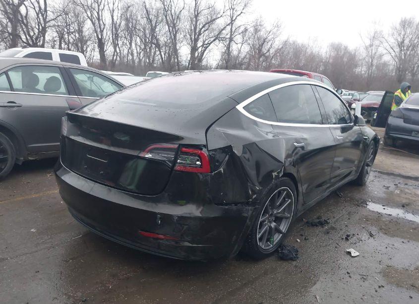 Photo 4 of 2018 Tesla Model 3 LONG RANGE/PERFORMANCE (VIN 5YJ3E1EBXJF127906)