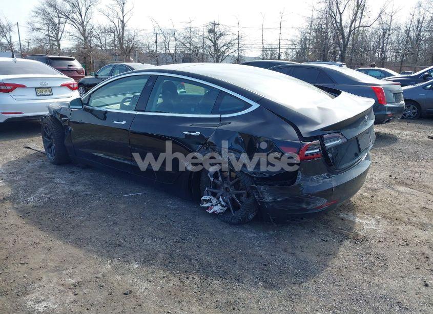Photo 3 of 2019 Tesla Model 3 LONG RANGE/PERFORMANCE (VIN 5YJ3E1EBXKF198931)