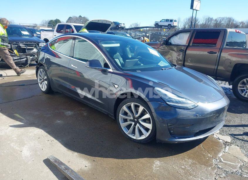 2020 Tesla Model 3 LONG RANGE DUAL MOTOR ALL-WHEEL DRIVE (VIN 5YJ3E1EBXLF620035) main photo