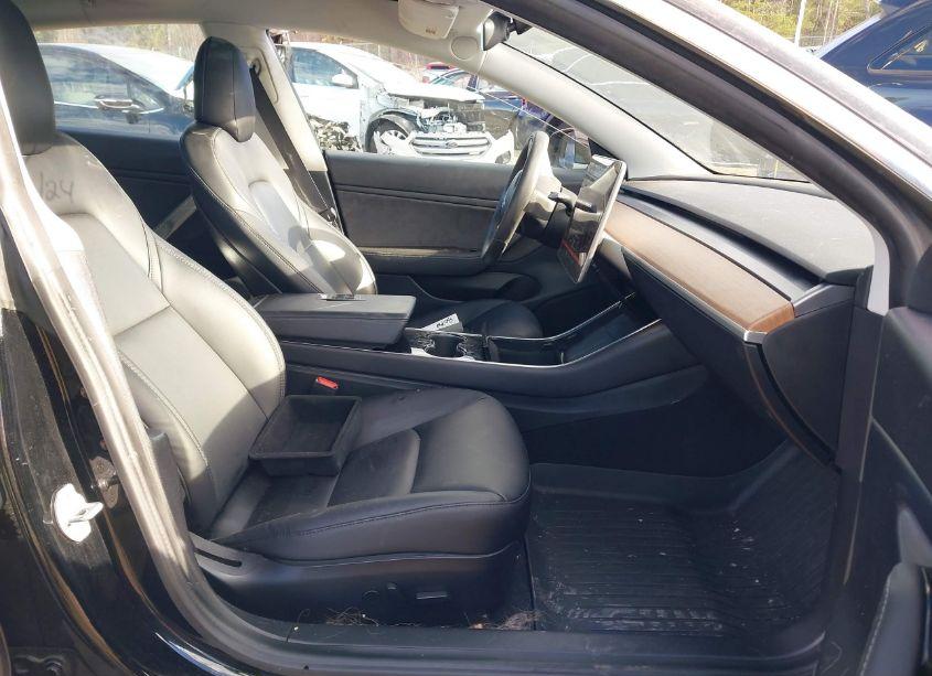 Photo 5 of 2020 Tesla Model 3 LONG RANGE DUAL MOTOR ALL-WHEEL DRIVE (VIN 5YJ3E1EBXLF764085)