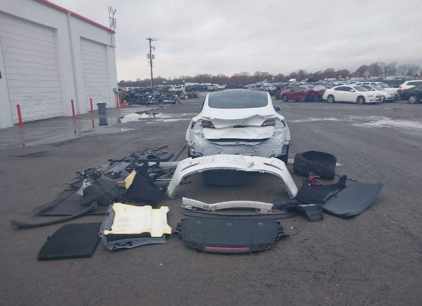 Photo 17 of 2021 Tesla Model 3 LONG RANGE DUAL MOTOR ALL-WHEEL DRIVE (VIN 5YJ3E1EBXMF999202)