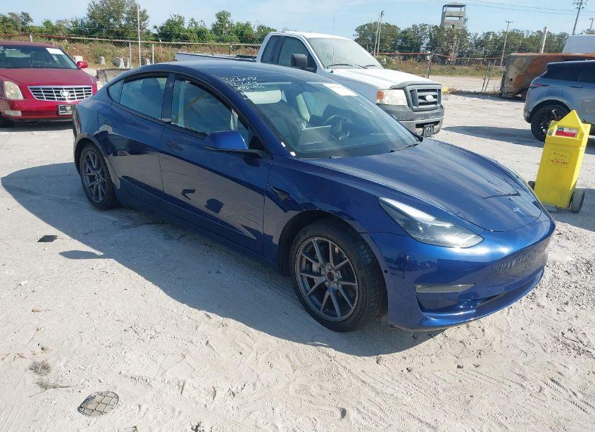 2022 Tesla Model 3 LONG RANGE DUAL MOTOR ALL-WHEEL DRIVE (VIN 5YJ3E1EBXNF189683) main photo