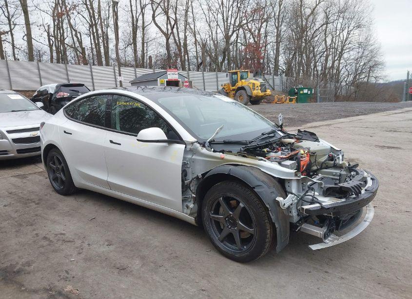 2022 Tesla Model 3 LONG RANGE DUAL MOTOR ALL-WHEEL DRIVE (VIN 5YJ3E1EBXNF198206) main photo