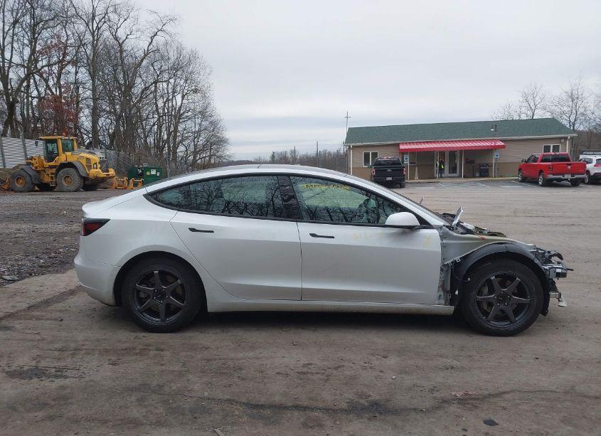Photo 14 of 2022 Tesla Model 3 LONG RANGE DUAL MOTOR ALL-WHEEL DRIVE (VIN 5YJ3E1EBXNF198206)