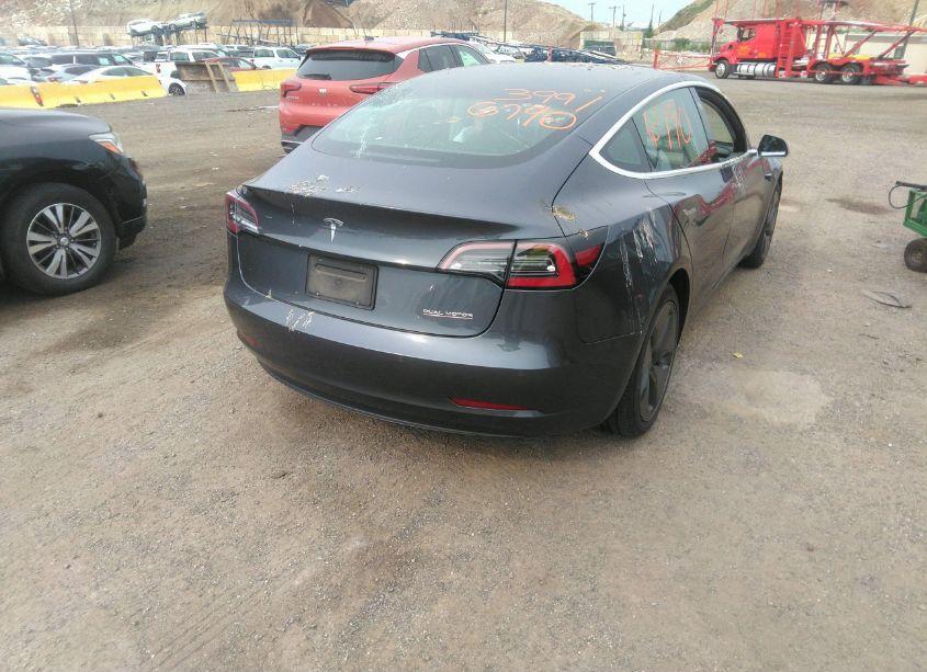 Photo 4 of 2020 Tesla Model 3 PERFORMANCE DUAL MOTOR ALL-WHEEL DRIVE (VIN 5YJ3E1EC0LF586325)