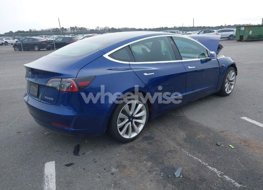 Photo 4 of 2020 Tesla Model 3 PERFORMANCE DUAL MOTOR ALL-WHEEL DRIVE (VIN 5YJ3E1EC0LF586860)
