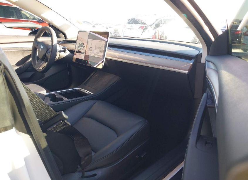 Photo 5 of 2022 Tesla Model 3 PERFORMANCE DUAL MOTOR ALL-WHEEL DRIVE (VIN 5YJ3E1EC3NF247951)