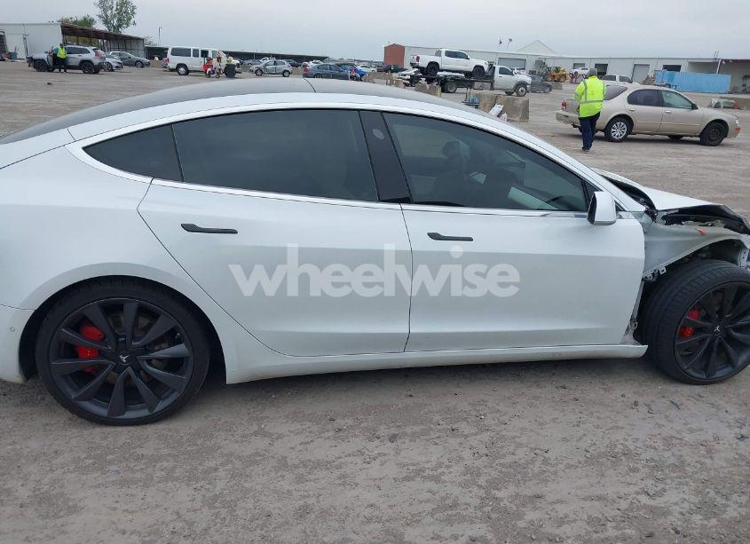 Photo 13 of 2020 Tesla Model 3 PERFORMANCE DUAL MOTOR ALL-WHEEL DRIVE (VIN 5YJ3E1EC4LF736405)