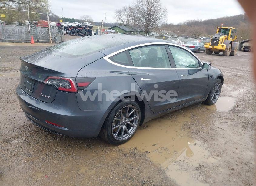Photo 4 of 2020 Tesla Model 3 PERFORMANCE DUAL MOTOR ALL-WHEEL DRIVE (VIN 5YJ3E1EC9LF601713)