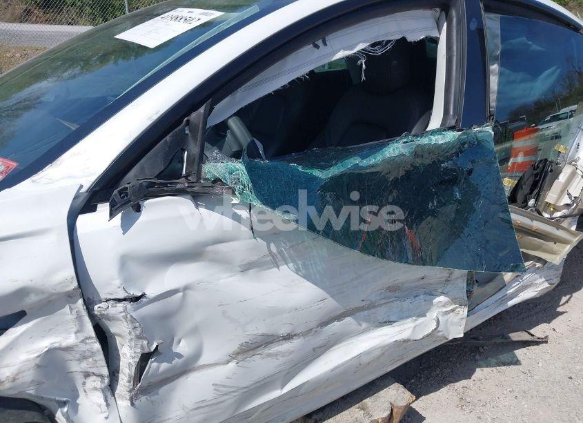 Photo 10 of 2021 Tesla Model 3 PERFORMANCE DUAL MOTOR ALL-WHEEL DRIVE (VIN 5YJ3E1ECXMF083757)