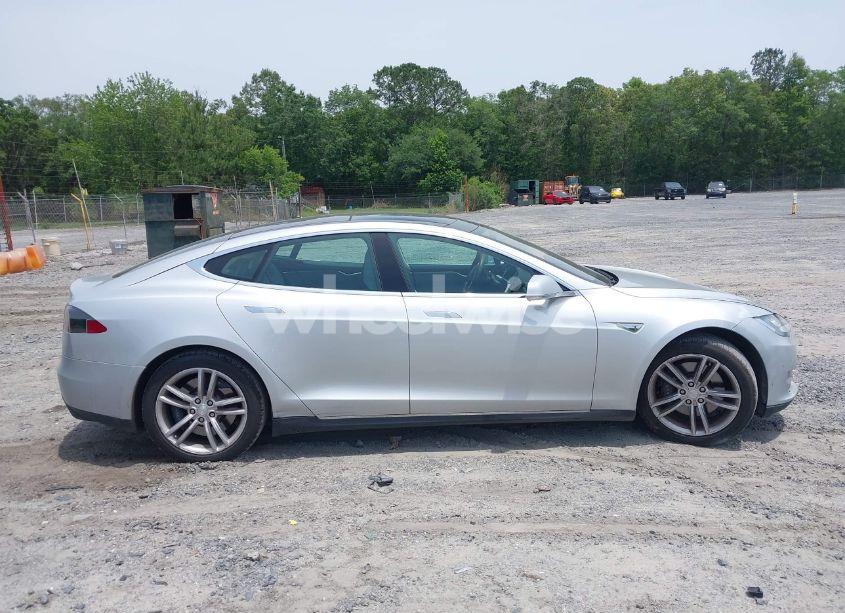 Photo 13 of 2013 Tesla Model S (VIN 5YJSA1AC4DFP10224)