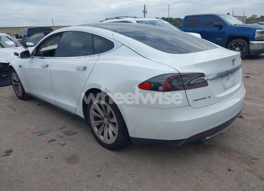Photo 3 of 2013 Tesla Model S (VIN 5YJSA1AC7DFP10914)