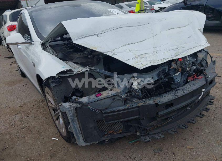 Photo 6 of 2013 Tesla Model S (VIN 5YJSA1AC7DFP10914)