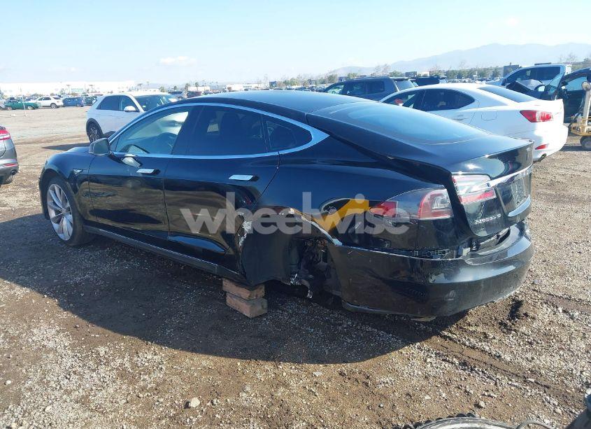 Photo 3 of 2013 Tesla Model S (VIN 5YJSA1AC9DFP10929)