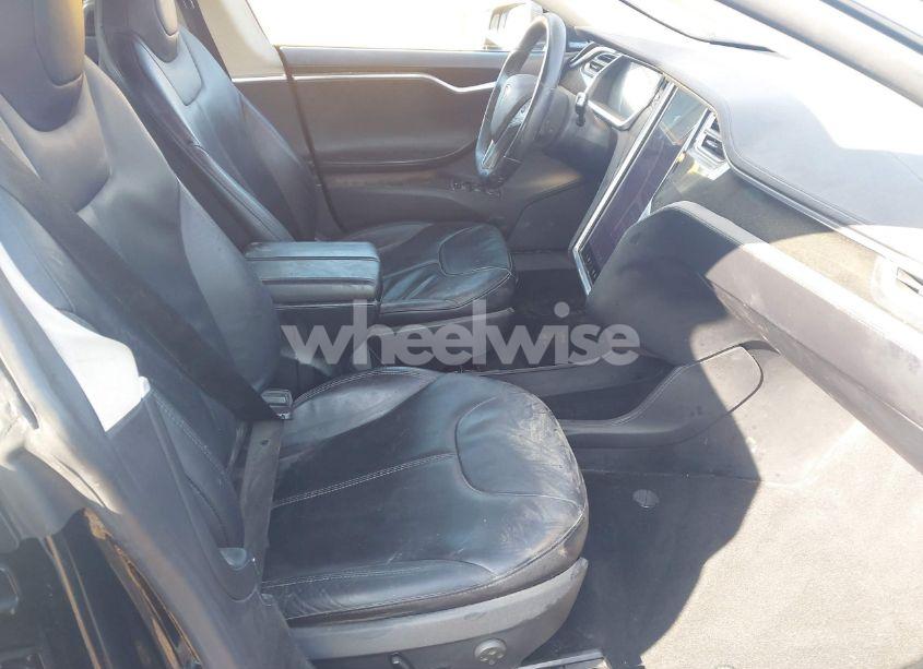 Photo 5 of 2013 Tesla Model S (VIN 5YJSA1AC9DFP10929)