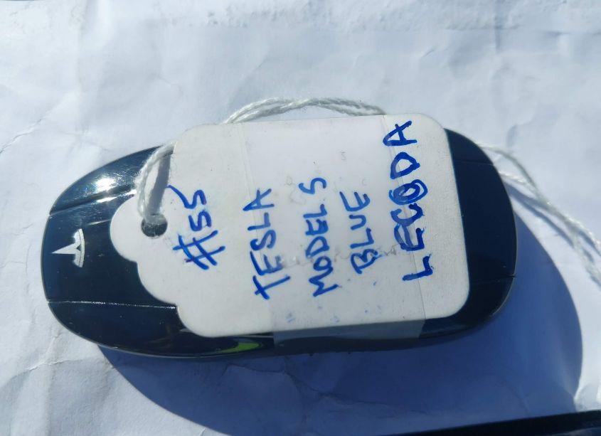 Photo 11 of 2013 Tesla Model S (VIN 5YJSA1CG0DFP09345)