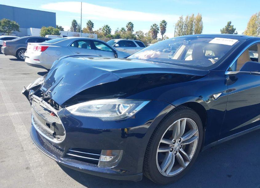Photo 6 of 2013 Tesla Model S (VIN 5YJSA1CG0DFP09345)