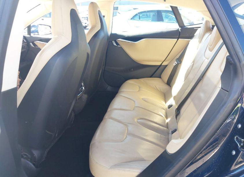 Photo 8 of 2013 Tesla Model S (VIN 5YJSA1CG0DFP09345)