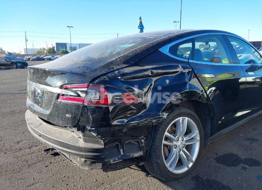 Photo 6 of 2013 Tesla Model S (VIN 5YJSA1CG0DFP09488)