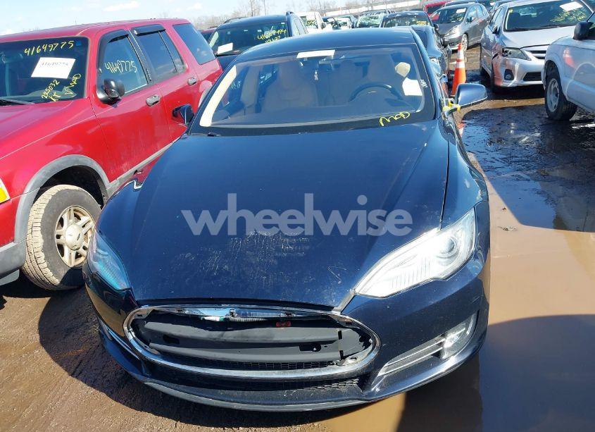 Photo 11 of 2013 Tesla Model S (VIN 5YJSA1CG2DFP14689)
