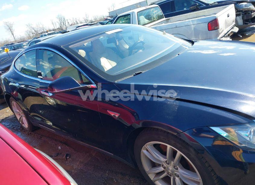Photo 12 of 2013 Tesla Model S (VIN 5YJSA1CG2DFP14689)