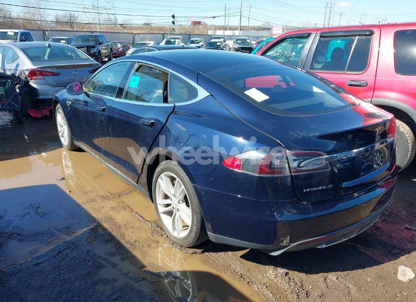 Photo 3 of 2013 Tesla Model S (VIN 5YJSA1CG2DFP14689)