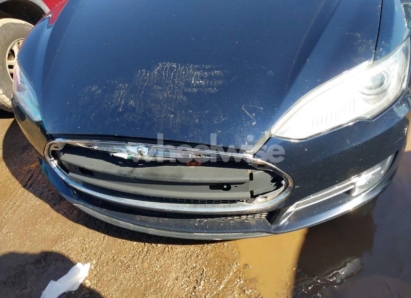 Photo 6 of 2013 Tesla Model S (VIN 5YJSA1CG2DFP14689)