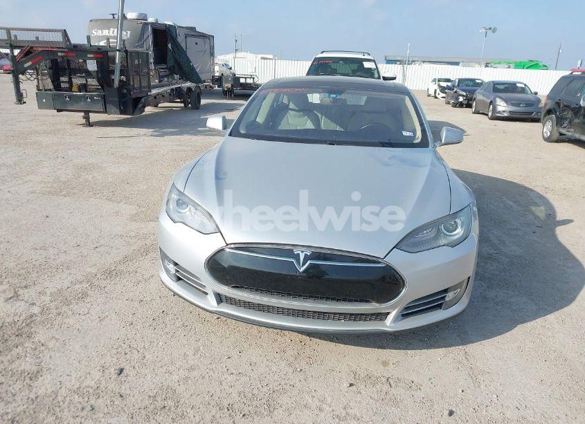 Photo 10 of 2013 Tesla Model S (VIN 5YJSA1CG3DFP28908)