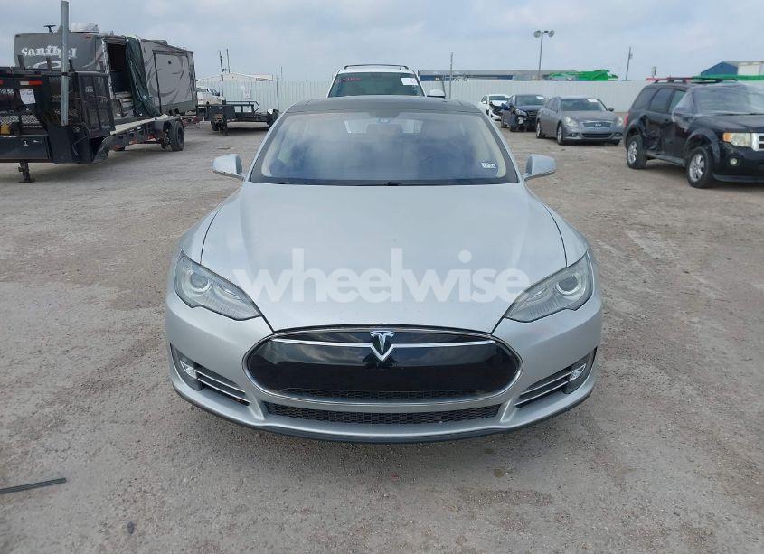 Photo 12 of 2013 Tesla Model S (VIN 5YJSA1CG3DFP28908)