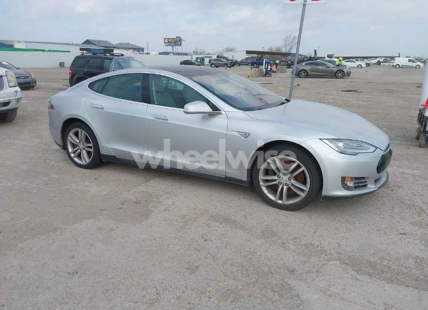 Photo 13 of 2013 Tesla Model S (VIN 5YJSA1CG3DFP28908)