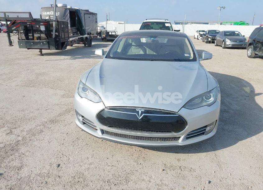 Photo 17 of 2013 Tesla Model S (VIN 5YJSA1CG3DFP28908)