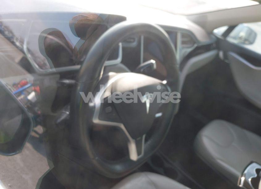 Photo 18 of 2013 Tesla Model S (VIN 5YJSA1CG3DFP28908)