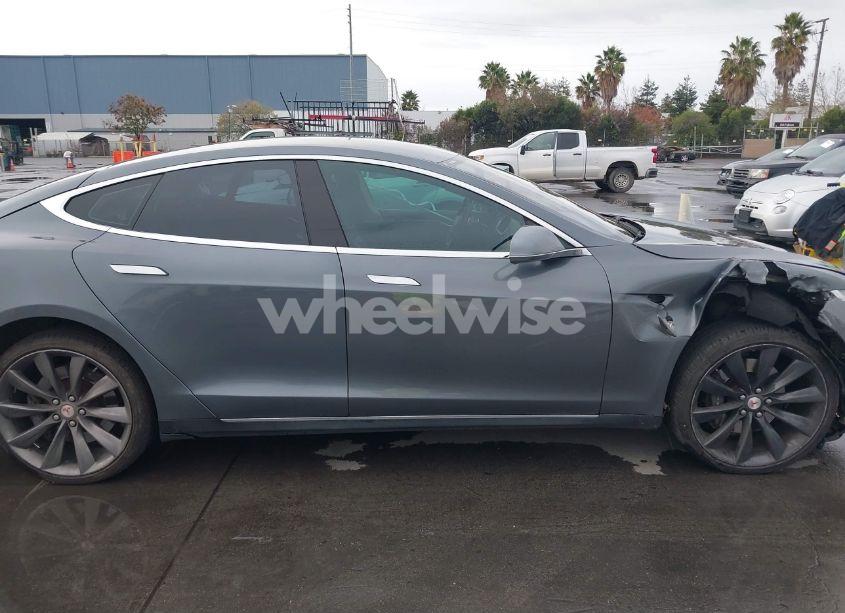 Photo 13 of 2013 Tesla Model S (VIN 5YJSA1CG5DFP06411)