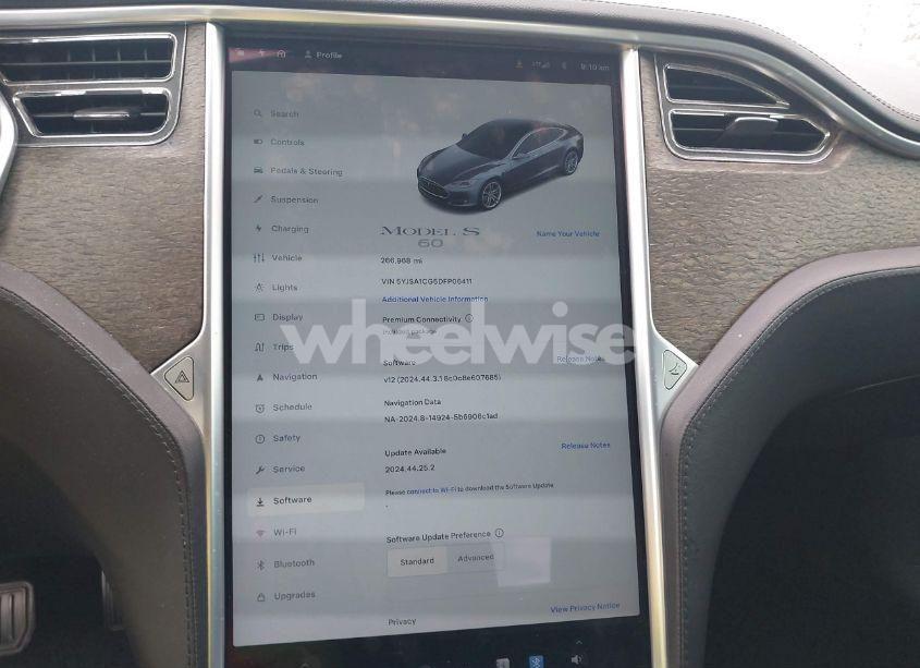 Photo 18 of 2013 Tesla Model S (VIN 5YJSA1CG5DFP06411)