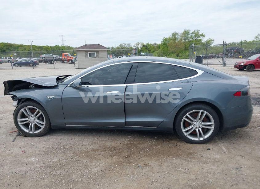 Photo 14 of 2013 Tesla Model S (VIN 5YJSA1CG9DFP27357)