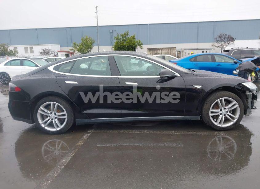 Photo 14 of 2013 Tesla Model S (VIN 5YJSA1CN0DFP20053)