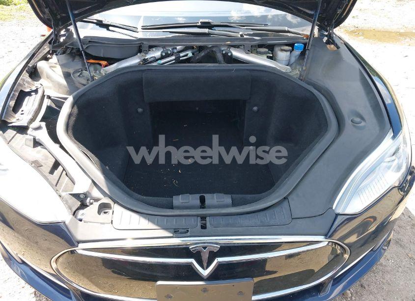 Photo 10 of 2013 Tesla Model S (VIN 5YJSA1CN0DFP21851)