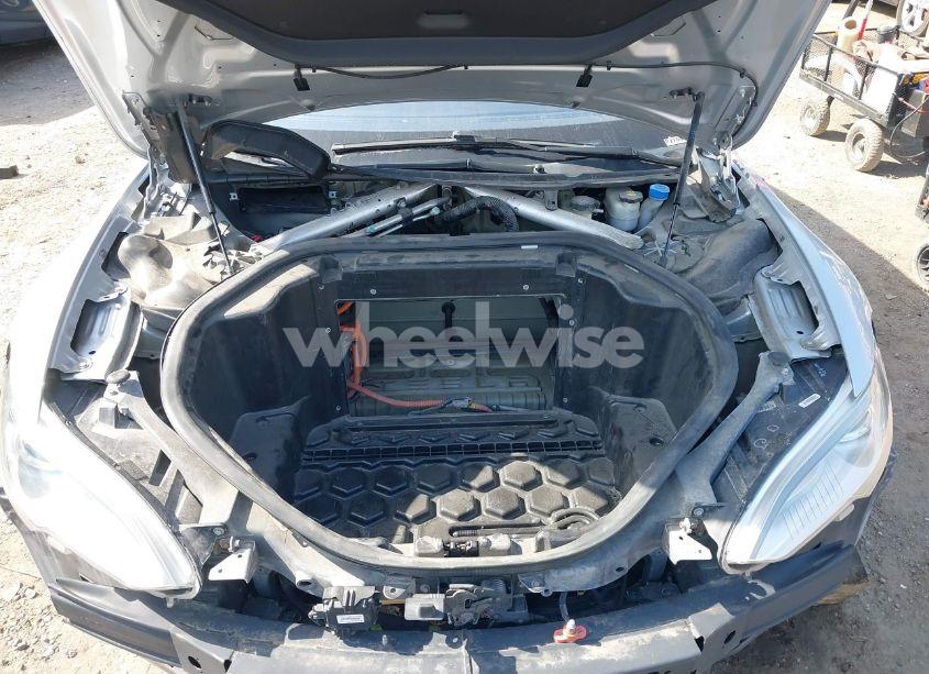 Photo 10 of 2013 Tesla Model S (VIN 5YJSA1CN2DFP27666)