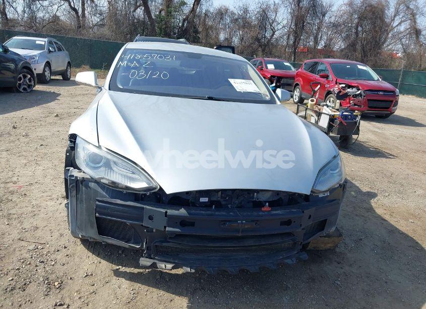 Photo 13 of 2013 Tesla Model S (VIN 5YJSA1CN2DFP27666)