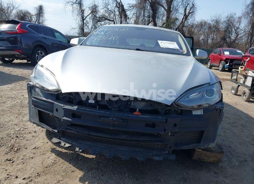 Photo 6 of 2013 Tesla Model S (VIN 5YJSA1CN2DFP27666)