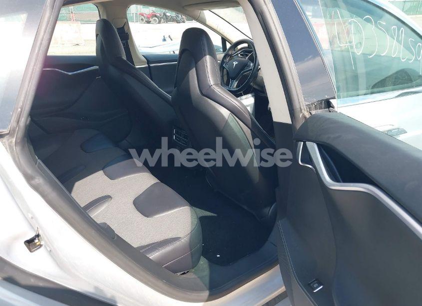 Photo 8 of 2013 Tesla Model S (VIN 5YJSA1CN2DFP27666)