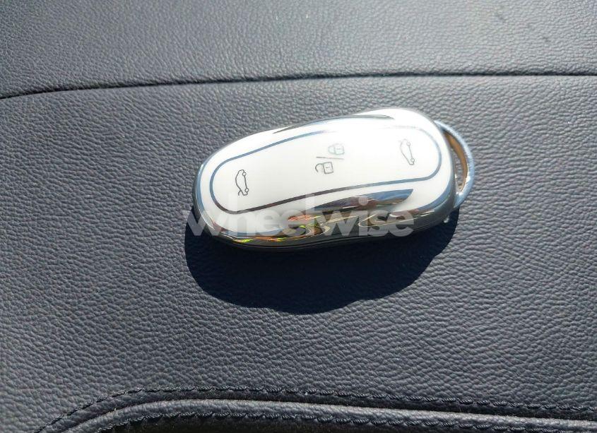 Photo 11 of 2013 Tesla Model S (VIN 5YJSA1CN2DFP28624)